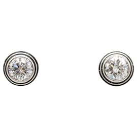 Orecchini a lobo Cartier d'Amour in oro bianco 18K e diamante