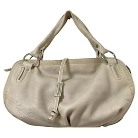 Celine Bittersweet Handtasche aus Leder in Grau - Céline
