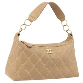 CHANEL Wild Stitch Shoulder Bag Leather Beige Gold CC Auth 195981A