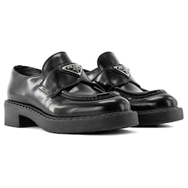 PRADA - Chocolate Prada Loafer aus schwarzem gebürstetem Leder (T35,5)