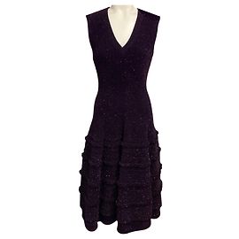 Alaïa Vestido midi evasê em malha cintilante roxa sem mangas e decote em V Alaia