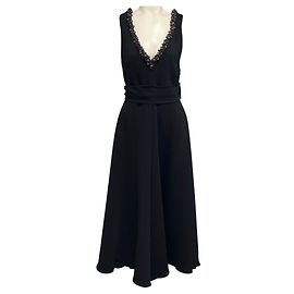 Vestido de cóctel midi sin mangas Viktor & Rolf Black Pearl con escote en V, adornado con perlas y detalle de lazo