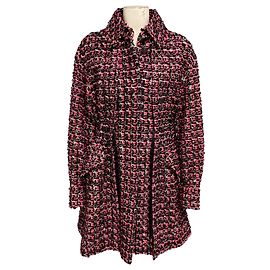 Chanel Tweedmantel aus Wolle, seidengefüttert, Rosa / Schwarz, mit CC-Logo-Kugelknöpfen