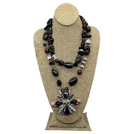 Collana Statement Chanel Haute Couture Autunno Inverno 2006 con logo CC, pietre multicolore e cristalli