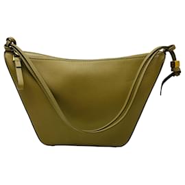 Borsa Hobo Mini Hammock in pelle di vitello classica Loewe Light Green / Putty