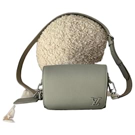 Borsa a tracolla Louis Vuitton in pelle grigia