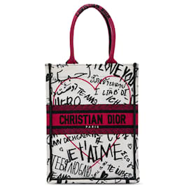 Dior Book Tote Vertical aus bestickter Canvas Graffiti DiorAmour Weiß
