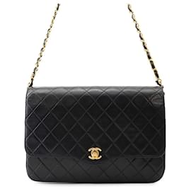 Borsa a tracolla con catena Chanel Matelassé