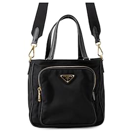 Borsa a mano Prada Triangle in nylon