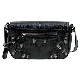 Balenciaga Mini Bolso Bandolera con Solapa Le Cagole