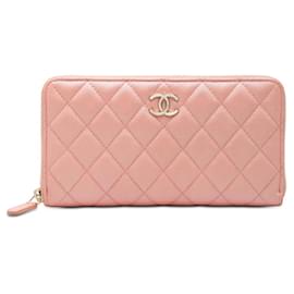 Cartera larga Chanel de piel de becerro granulada rosa