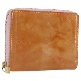 LOUIS VUITTON Monogram Vernis Bloom Coin Purse Marshmallow Pink LV Auth BA14539