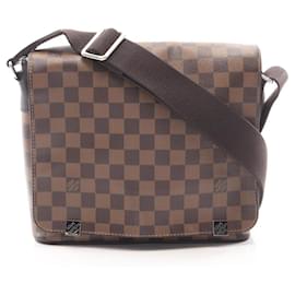 Borsa a tracolla Louis Vuitton District PM NM