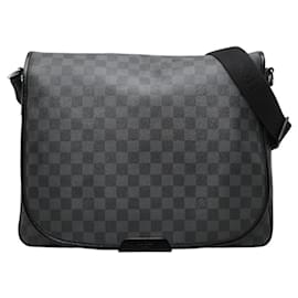 Borsa a tracolla Louis Vuitton Damier Graphite Daniel GM