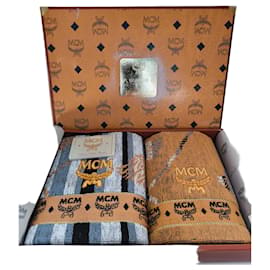 Set aus zwei MCM Monogramm-Handtüchern