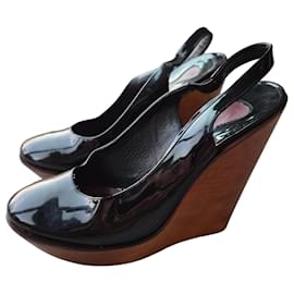 Chloé Keilabsatz-Pumps aus schwarzem Lackleder