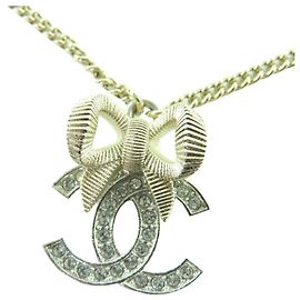 Collar CHANEL COCO Mark Ribbon con pedrería
