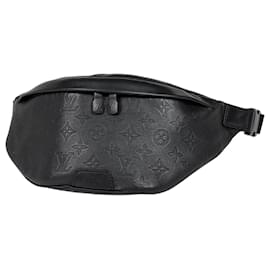 Louis Vuitton Discovery Bumbag PM Monogram Shadow Leather Noir