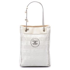 Bolso Tote Chanel White CC Canvas Pearl