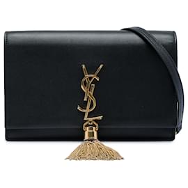 Portafoglio a catena Kate in pelle di vitello liscia nera con monogramma e nappa Saint Laurent