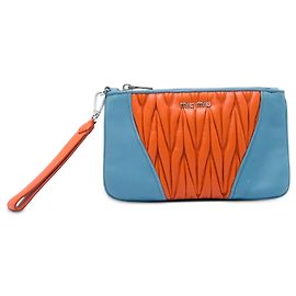 Clutch Miu Miu Matelassé in Nappa Bicolore Arancione