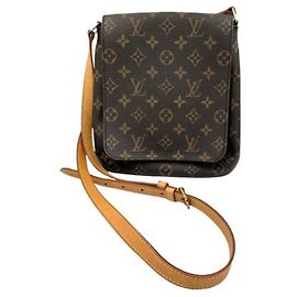 Bolsa de Ombro Louis Vuitton Monogram Musette