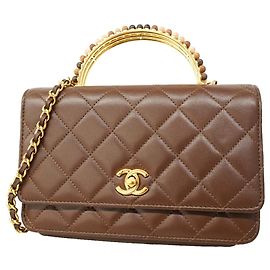 Portafoglio a spalla con catena Chanel Matelassé