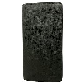 Louis Vuitton Taiga Portefeuille Brazza Wallet