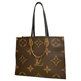 Borsa Tote Louis Vuitton Monogram Giant Reverse OnTheGo GM