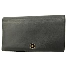 Portafoglio lungo Chanel in pelle di vitello martellata nera
