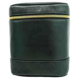Borsa Vanity Chanel in pelle d'agnello nera