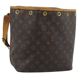 LOUIS VUITTON Monogram Petit Noe Shoulder Bag M42226 LV Auth 195085