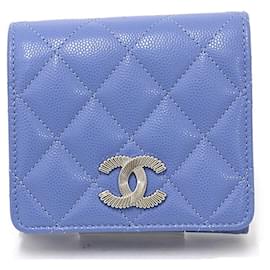 Chanel Matelassé Tri-fold Portemonnaie