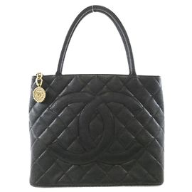 Borsa Chanel 1804 in pelle di vitello grana grossa nera