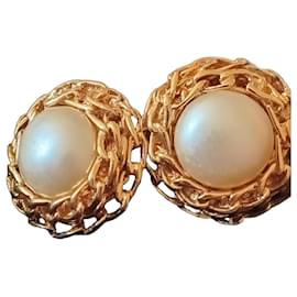 Pendientes de clip Chanel vintage