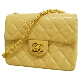 Borsa a spalla Mini Matelassé con catena Chanel