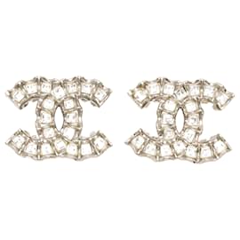 Orecchini Chanel Silver CC in ottone e strass con chiusura a pressione