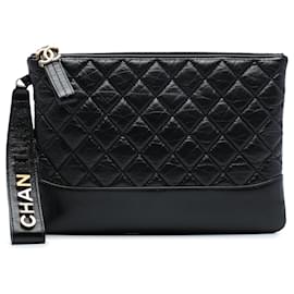 Chanel Clutch Gabrielle O Case in Pelle di Vitello Granulata Nera Medium