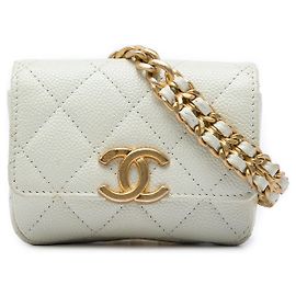 Borsa cintura a catena Chanel Melody in pelle caviar matelassé bianca