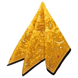 Hermès Yellow Annee des Etoiles Einstecktuch aus Seide 45
