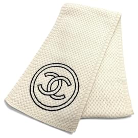 Stola in maglia Chanel in cashmere con logo Coco Mark