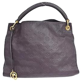 Louis Vuitton Artsy Leather MM