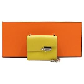 Hermès Mini borsa crossbody con catena color Lime