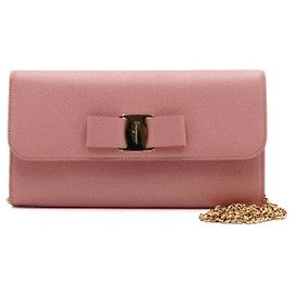 Salvatore Ferragamo Mini Clutch de Laço Rosa e Bolsa de Ombro com Corrente Dourada Crossbody