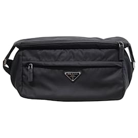 Prada Borsa a Tracolla Biker Medium in Re-Nylon Saffiano Nero