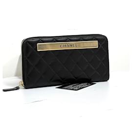 Chanel Cartera larga con cremallera Logo Negra