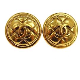 Chanel Vintage Round CC Clip-On Metal