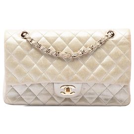 Borsa a tracolla Chanel Medium Classic Double Flap in vitello iridescente oro