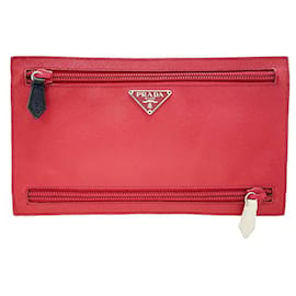 Pouch Triangle Prada in pelle Saffiano