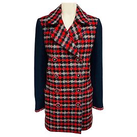 Chanel Rot / Marineblau Multi 2017 zweireihiger Woll-Tweed-Mantel mit CC-Logo-Knöpfen